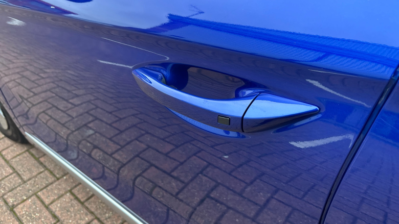 Hyundai IONIQ 1.6 GDi Hybrid Premium 5dr DCT Hybrid Hatchback